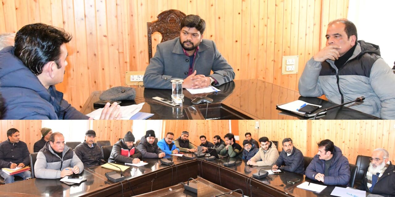 DC Ganderbal reviews progress of projects of Health Department