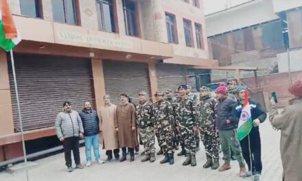 Senior BJP leaders,SSB personnel Unfurls National Flag in Ganderbal