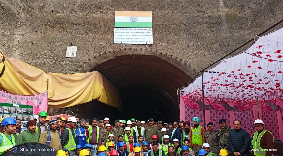 BRO achieves Breakthrough of 700 Mtr long Naushera Tunnel on Akhnoor – Poonch Road