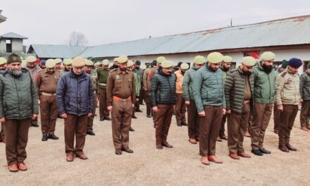 Ganderbal Police Observed two-minutes silence to commemorate martyrs.