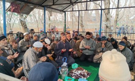 Urs of Hazrat Sheikh Jamal U Din (RA) celebrated in Sehipora Wayil