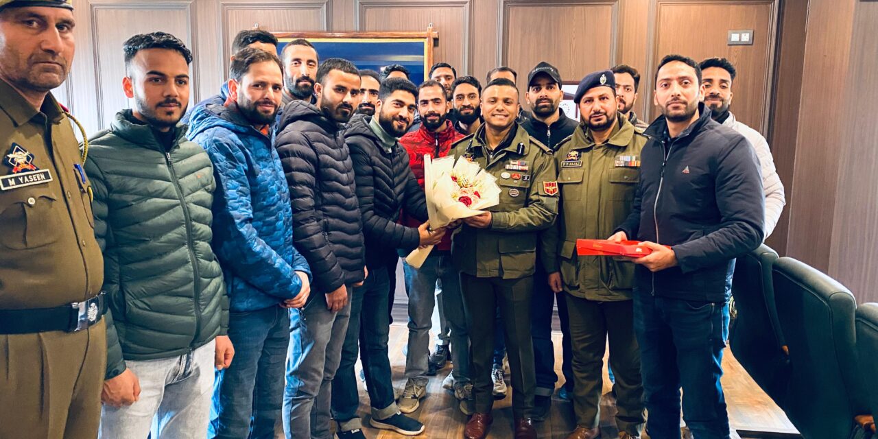 Delegation of newly selected PSIs of J&K Police met SSP Baramulla