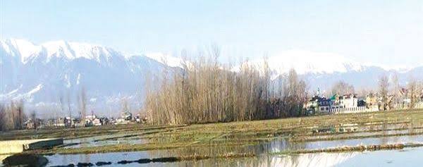 Unprecedented dry spell shrinks water bodies in Kashmir