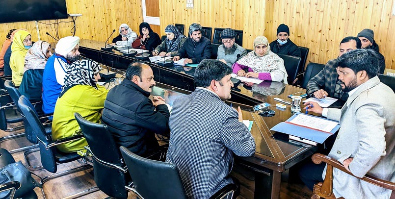 DC Ganderbal reviews utilization of funds under SNP, ICDS services