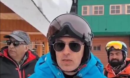 Improve skiing infrastructure in Gulmarg: Omar Abdullah to Centre