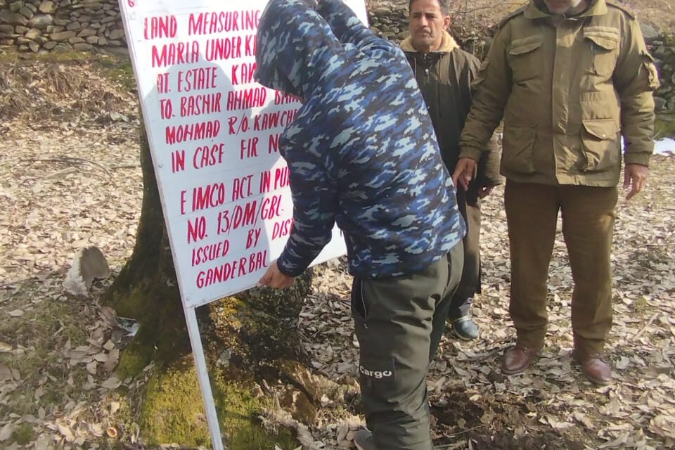 Police attaches properties of proclaimed offenders in Ganderbal