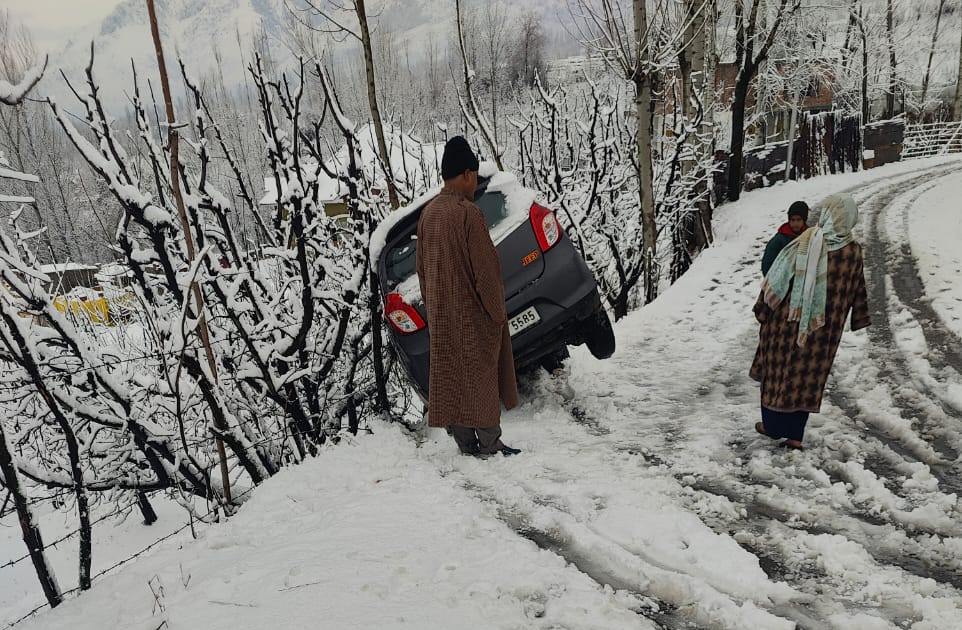 Bonizil residents demand road safety barriers