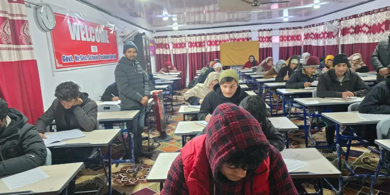 EC Feroz visits Govt. Higher Secondary School Pashkum 