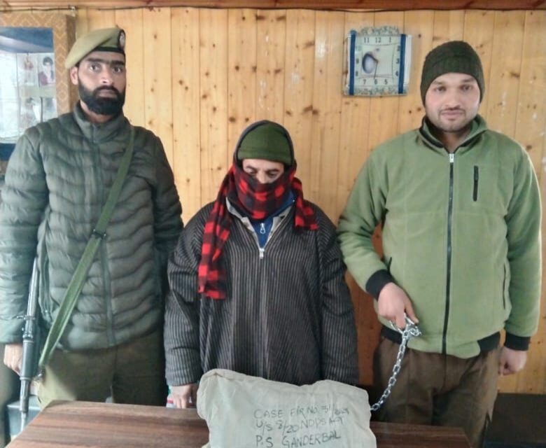 Police arrests notorious drug peddler in Ganderbal; Contraband substances recovered