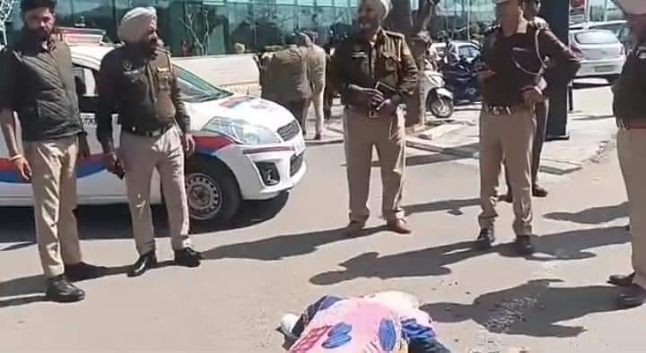Man from J&K shot dead outside Mohali mall