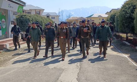 IGP Kashmir visits South Kashmir, chairs security review meeting in Kulgam