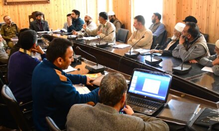 LokSabha Elections 2024: DEO Ganderbal chairs meeting with Political Parties
