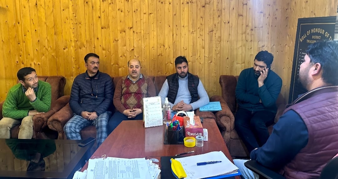 Dy DEO Ganderbal Convenes Crucial Meeting with Election Expenditure Monitoring Teams