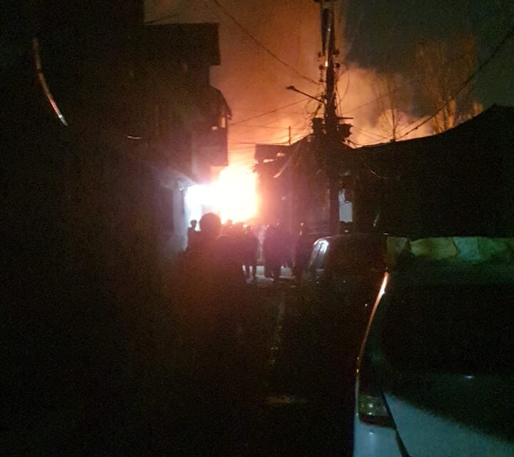 2 firefighters injured in Batmaloo blaze