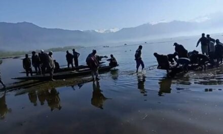 Fisher dies after boat capsizes in Walur Lake