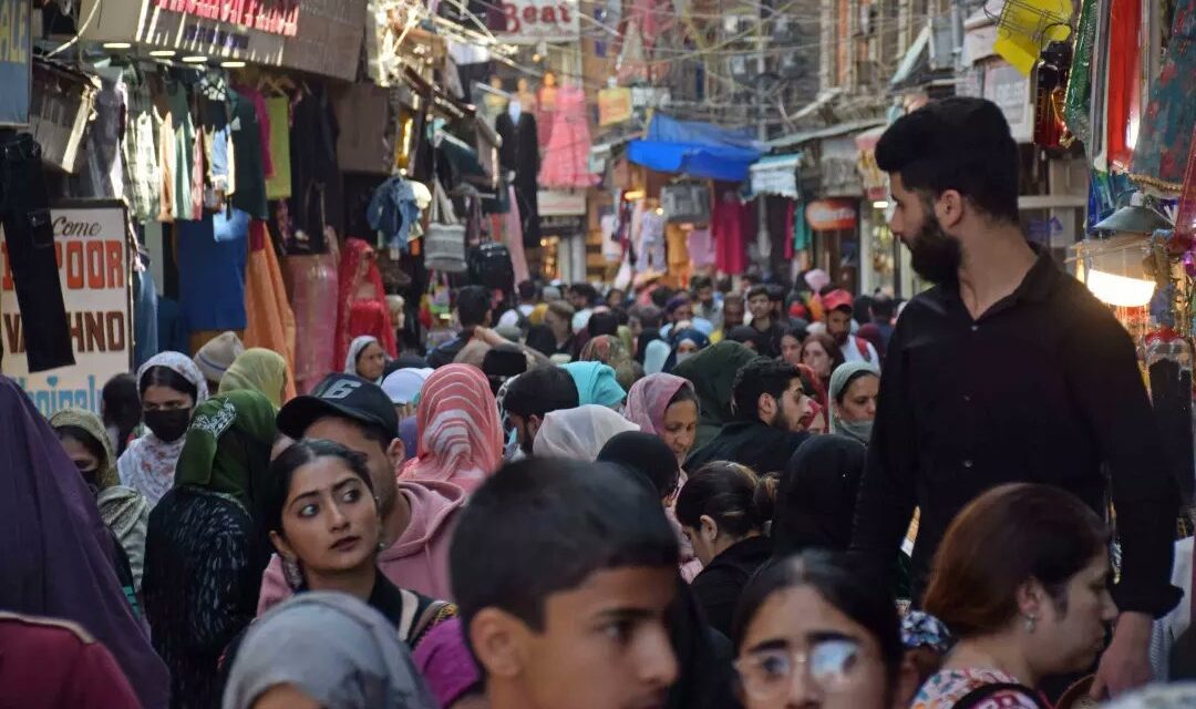 Shoppers throng markets in Kashmir ahead of Eid-ul-Fitr