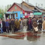 Woman dies, seven others injured in Awantipora road accident