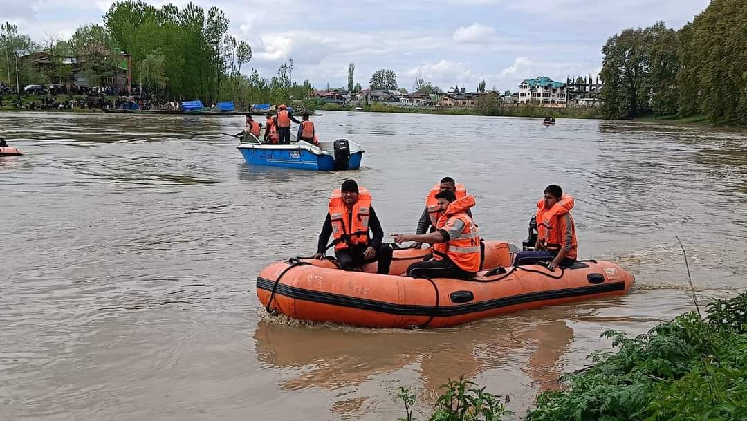 Jehlum Tragedy : No success for search parties on 2nd day