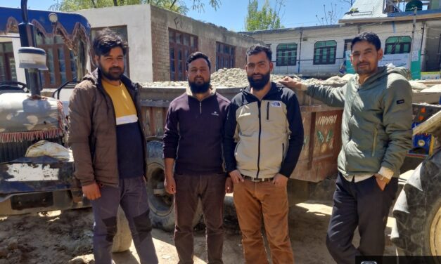 Crackdown against illegal mining:03 tractors involved in illegal mining seized in Ganderbal