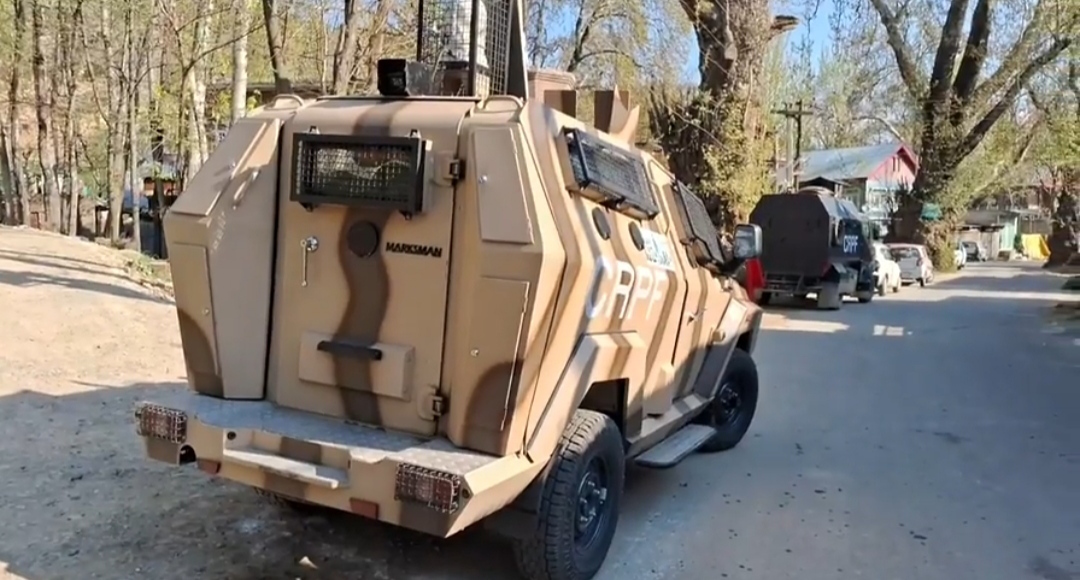 1 Militant Killed As Gunfight Rages in Pulwama, Searches Underway