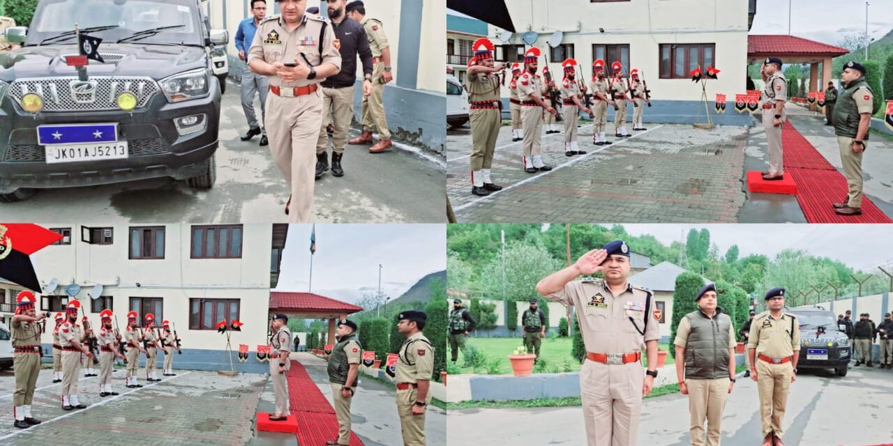 Amarnath Yatra 2024:IGP Kashmir along with DIG CKR chairs joint security coordination meeting at DPO Ganderbal.