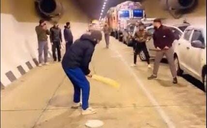 Snow strands hundreds of commuters in J&K’s Banihal for some it’s cricket all right