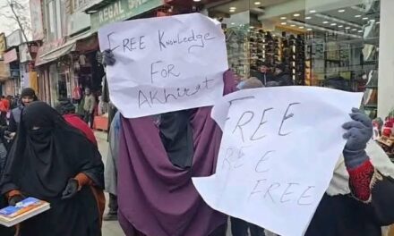 Free Hijab, Quran Shareef, and Islamic Books Distributed in Lal Chowk, Srinagar