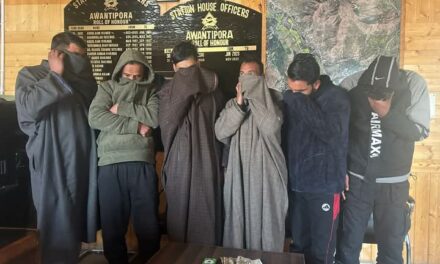 06 gamblers arrested in Awantipora, stake money seized