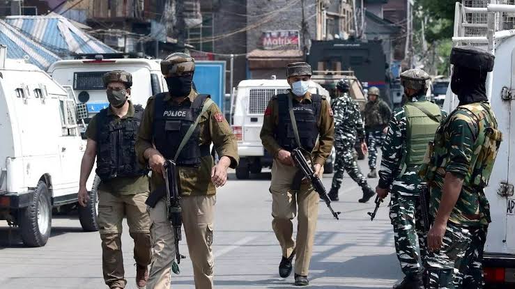 Police conducts searches in terror related case in Rajouri at 25 locations
