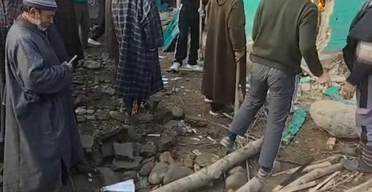 Authorities Demolish Kaaba Replica in North Kashmir, Mentally Ill Man Detained