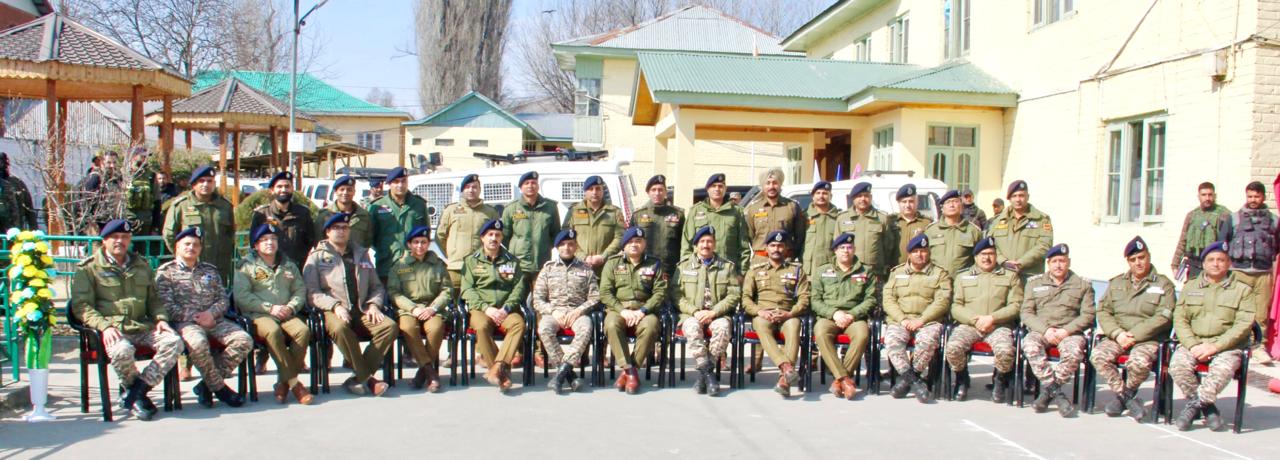 IGP Kashmir Shri V.K. Birdi Reviews Joint Security Preparedness in Anantnag