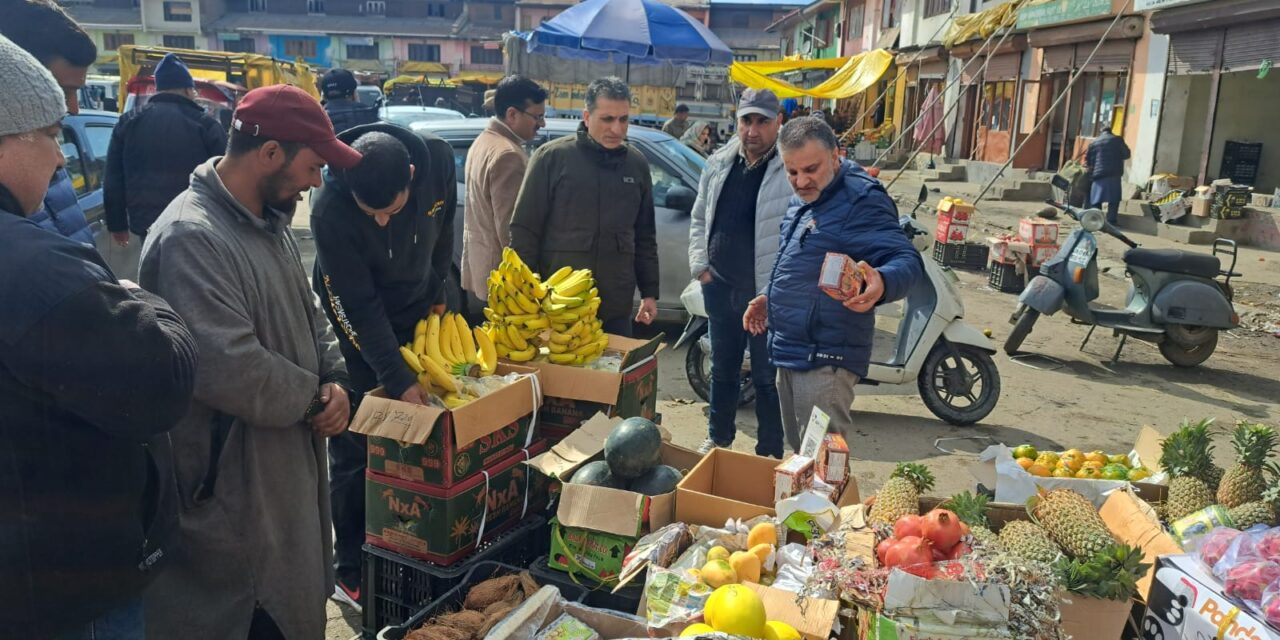 Ahead of Ramadan Month, Authorities Intensify Market Inspection in Srinagar