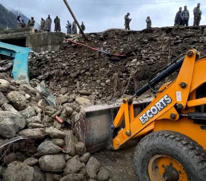 Three injured in Pahalgam wall collapse