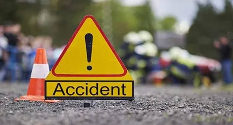 Speeding Bus Hits Divider in Poonch, 14 Injured