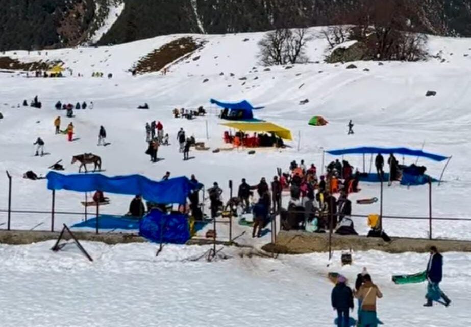 Snow Skiing Banned in Sonamarg as Summer Arrives to Protect Lush Green Meadows