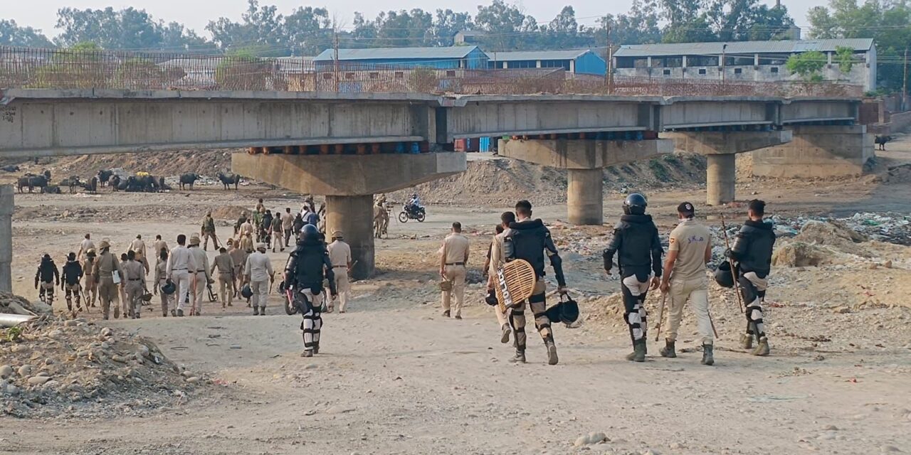 Raid Conducted in Balole Khad, Gujjar Basti: Police Intensify Crackdown on Drug Network