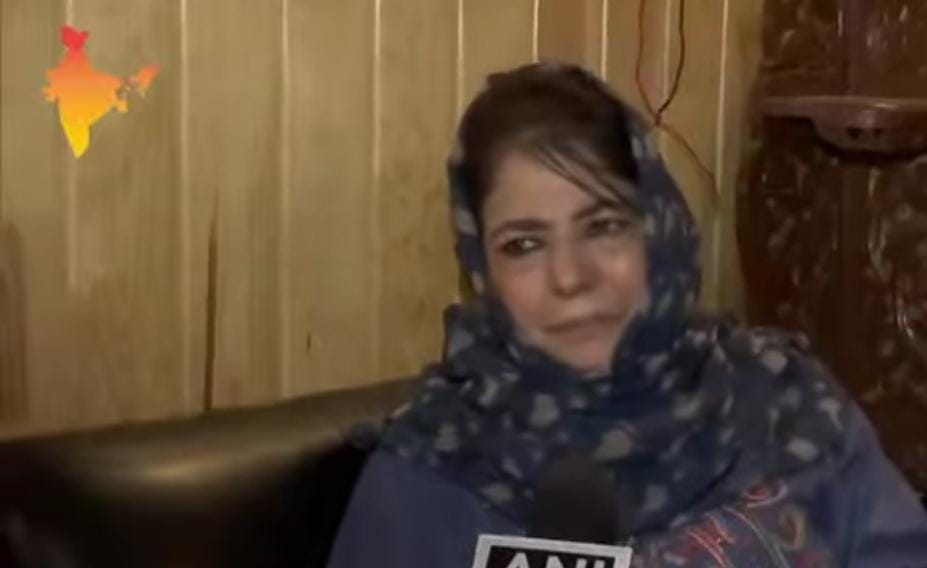“Kashmiris are open-hearted; pakad-dhakad by Police or Army should be stopped”: PDP chief Mehbooba Mufti
