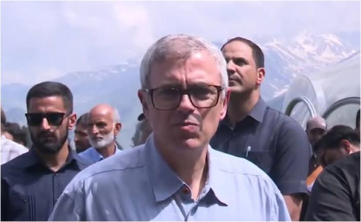 Need to promote Kashmir’s tourist destinations, generate local movement: CM Omar