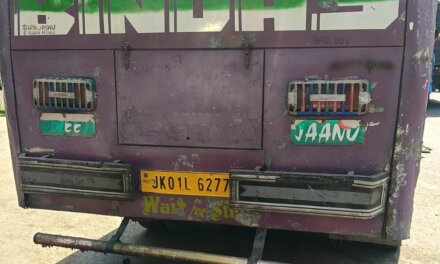 Mini-Bus Leaves Passengers Stranded on Kangan Route, ARTO & DySP Traffic Assure Strict Action