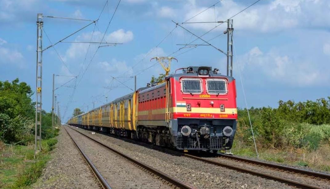 Uneconomical, Impractical: Experts On Railway Decision To Cap Passenger Waiting List At 25%