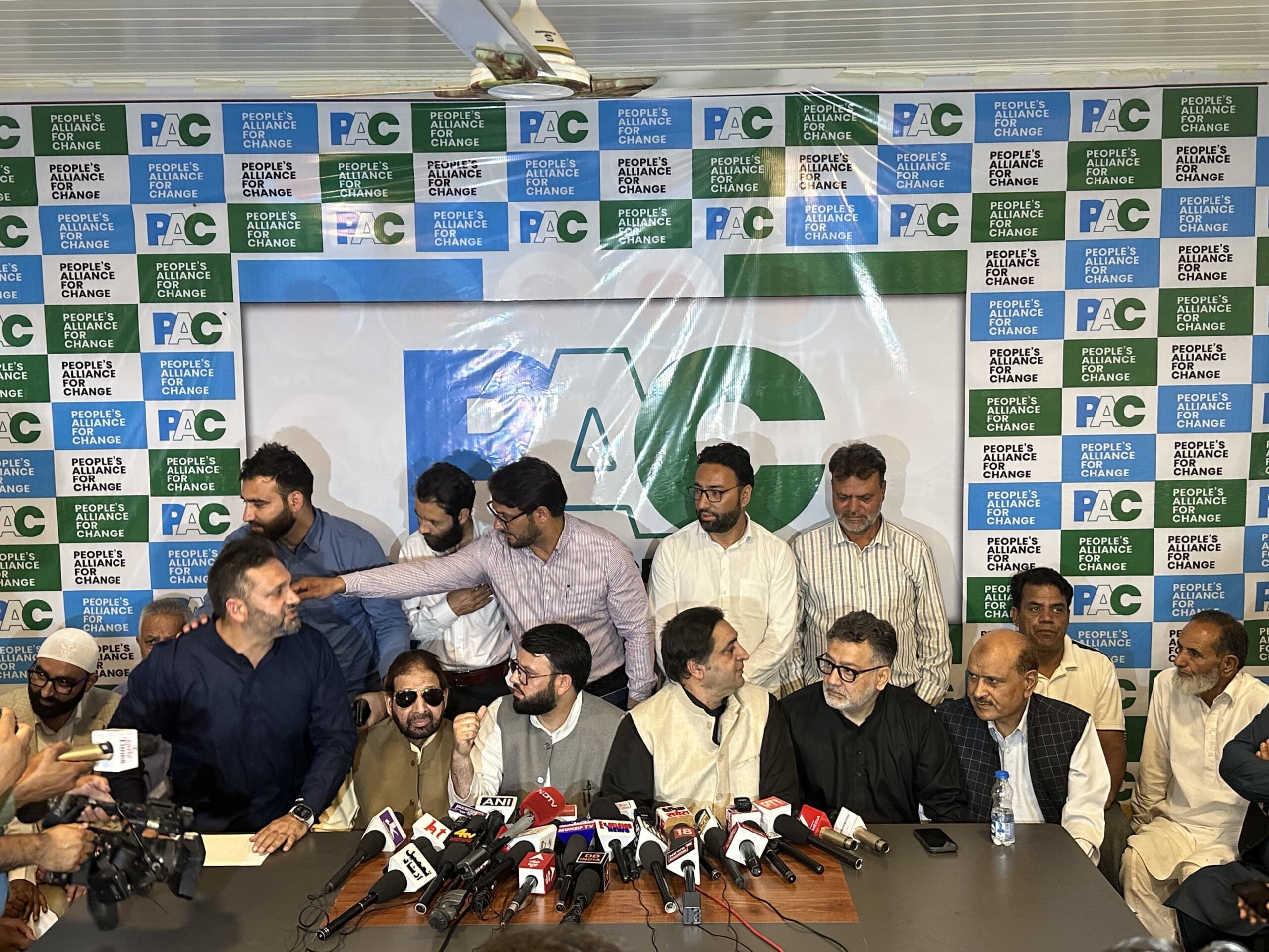 Major political shake-up in Kashmir;PC, JDF, PDF announce formation of alliance