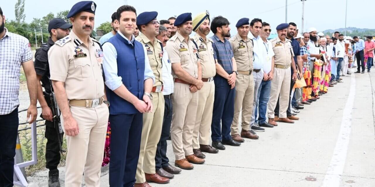 First batch of 5,485 Amarnath pilgrims reaches Qazigund