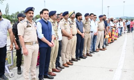 First batch of 5,485 Amarnath pilgrims reaches Qazigund