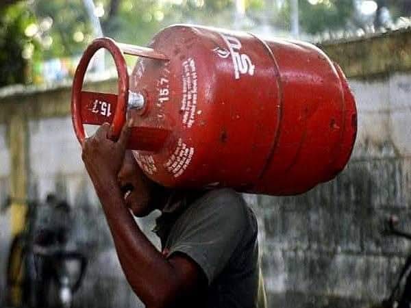 Commercial 19-kg LPG cylinder price slashed by ₹58.50, no change in domestic cylinder rates