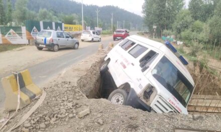 Ambulance Vehicle Falls into Roadway Cut in Nutnussa Kupwara