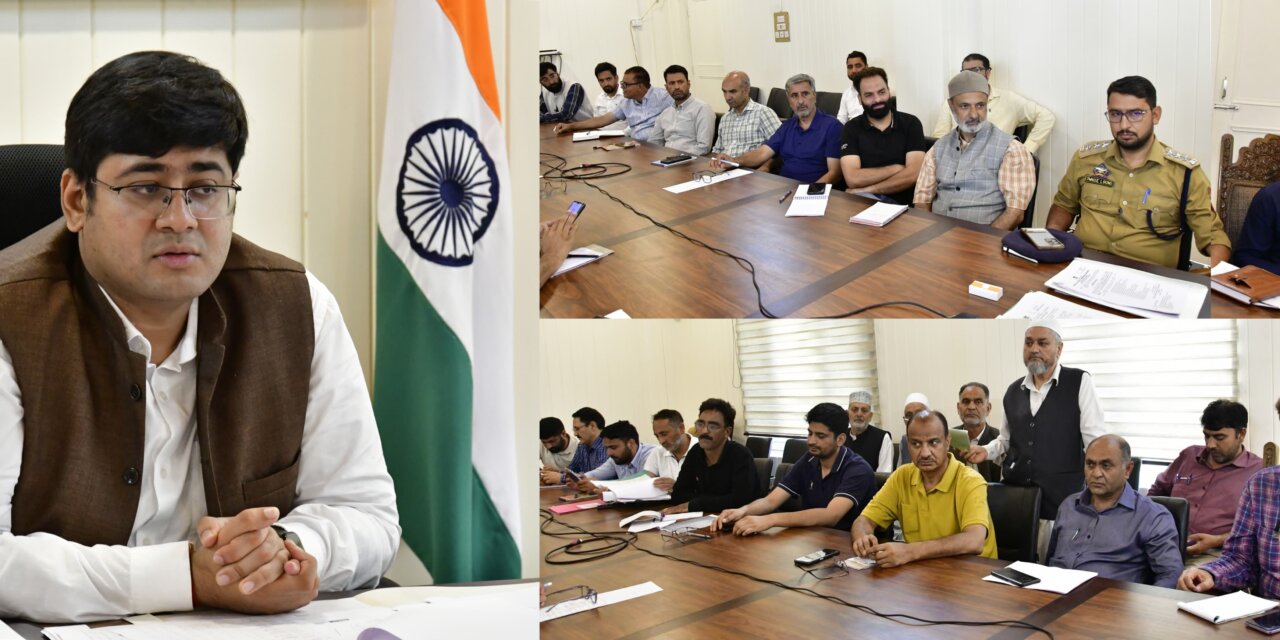 DC Ganderbal Reviews Arrangements for Urs Mubarak of Hazrat Qamar-Ud-Din Bukhari (RA)