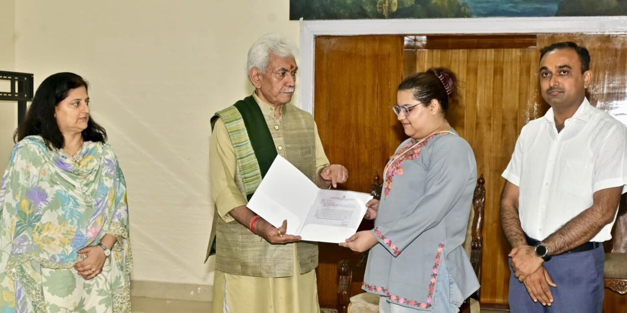 LG Sinha Assures Job to Daughter of Martyred Officer from Rajouri