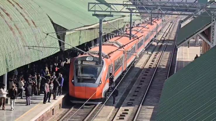 Non-Local Crushed to Death by Train in Budgam-Baramulla Rail Section