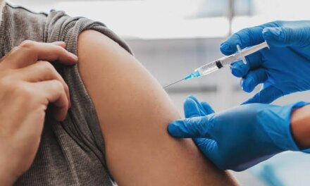 Sweeper caught giving injection to patient at Ganderbal hospital, inquiry ordered again