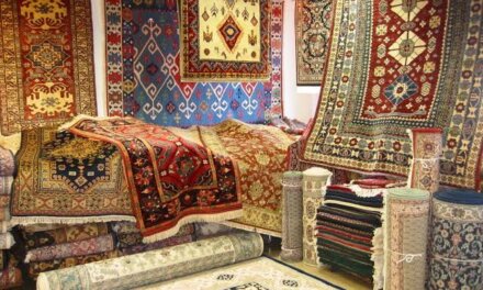 Kashmir Craft Dealers Given 7-day Deadline To Remove Machine-Made Items Or Face Blacklisting, Deregistration: J&K Govt